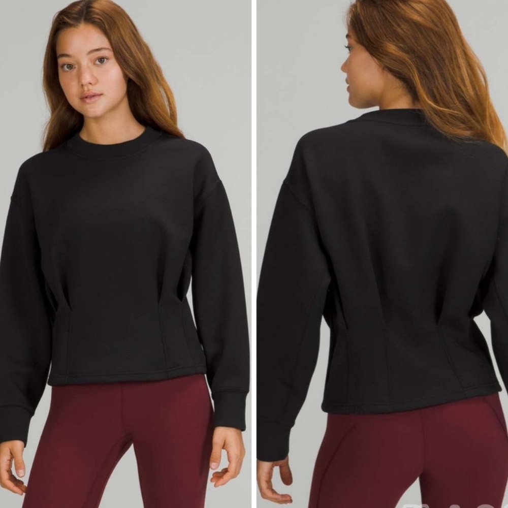 NWT! Lululemon Gathered Waist Crew Pullover Black Very Rare and Unique size 10